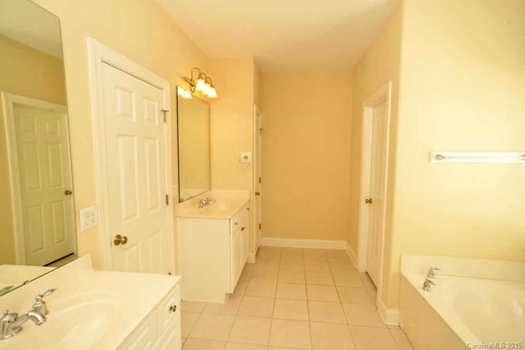 Moss Creek Village - Residential