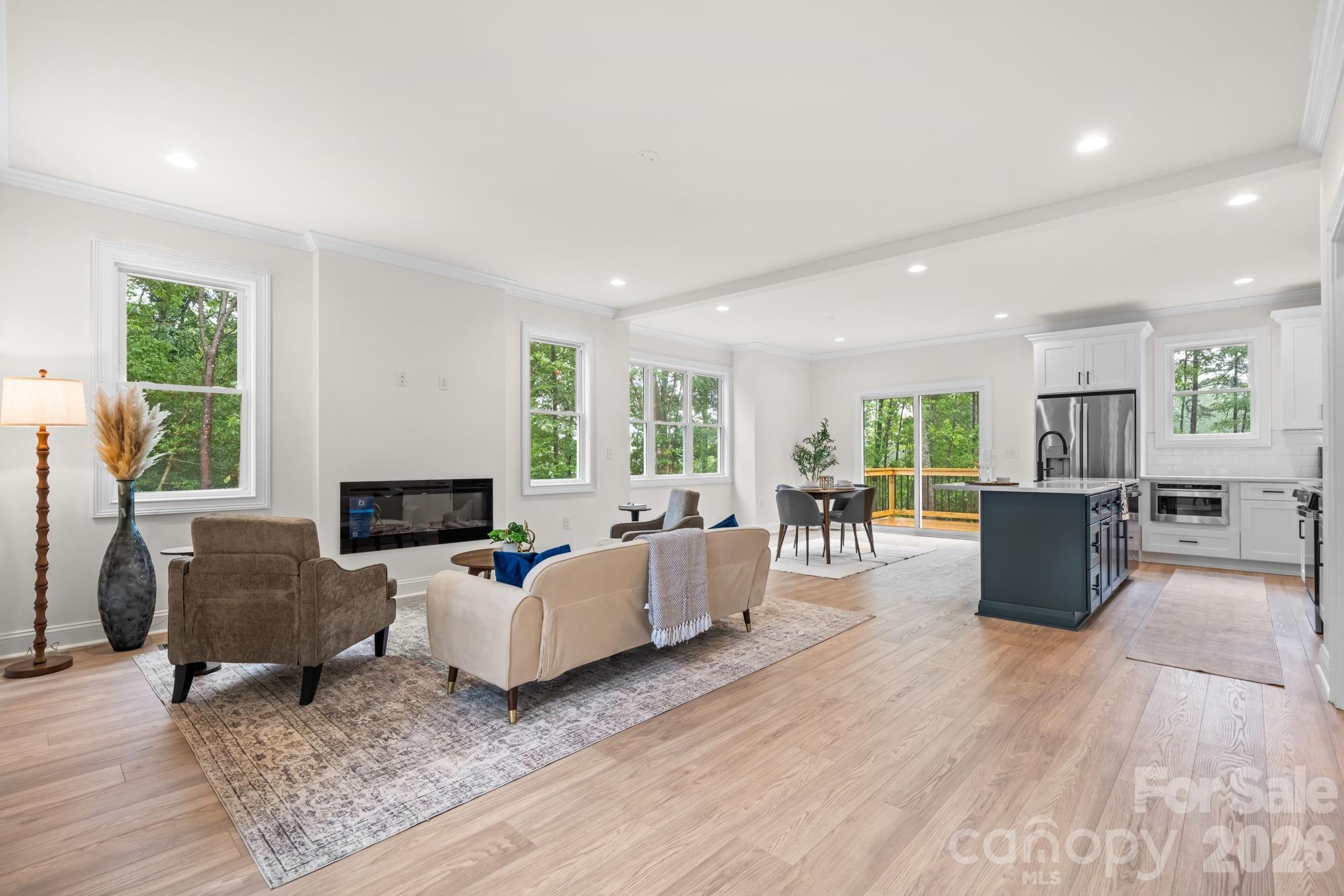 3821 54th Avenue NE, Hickory, NC, 28601