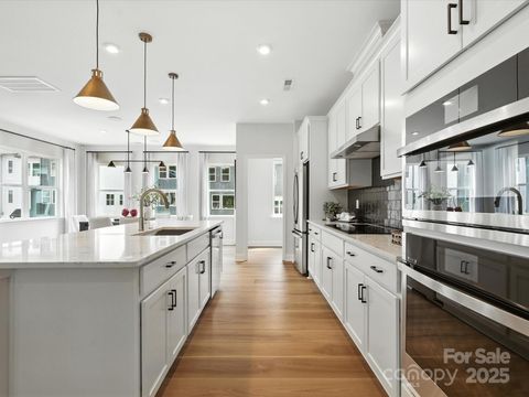 8040 Cedarsmith Court Charlotte NC 28217