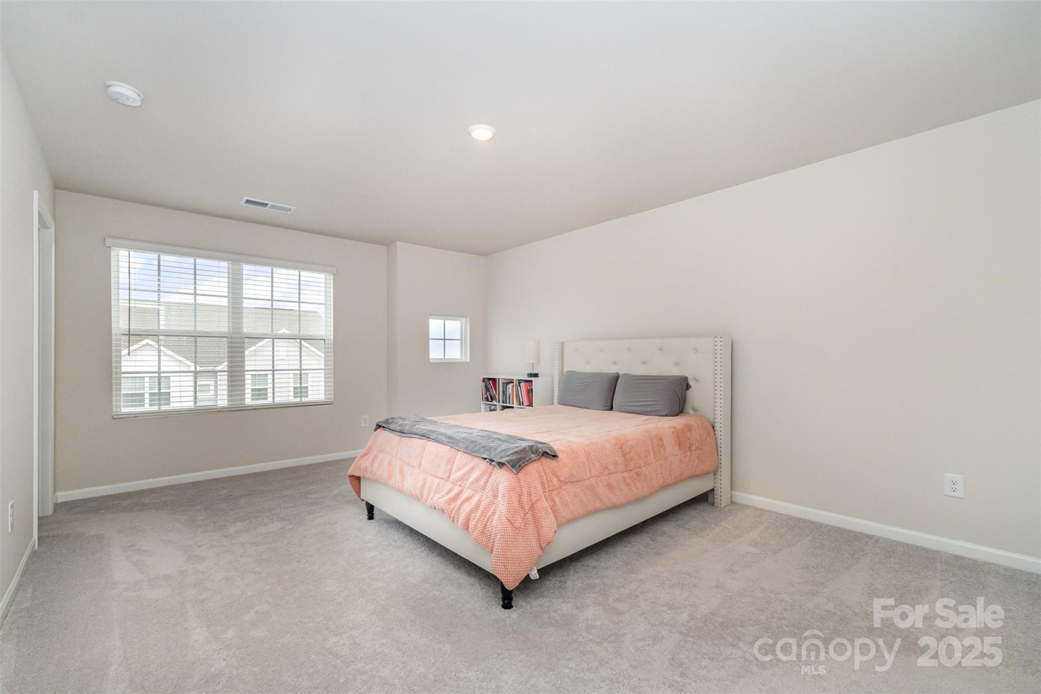 Gastonia, North Carolina 28056, United States, 3 Bedrooms Bedrooms, ,3 BathroomsBathrooms,Residential,Active,102509