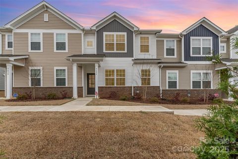 Photo for 9654 Old Garden Circle