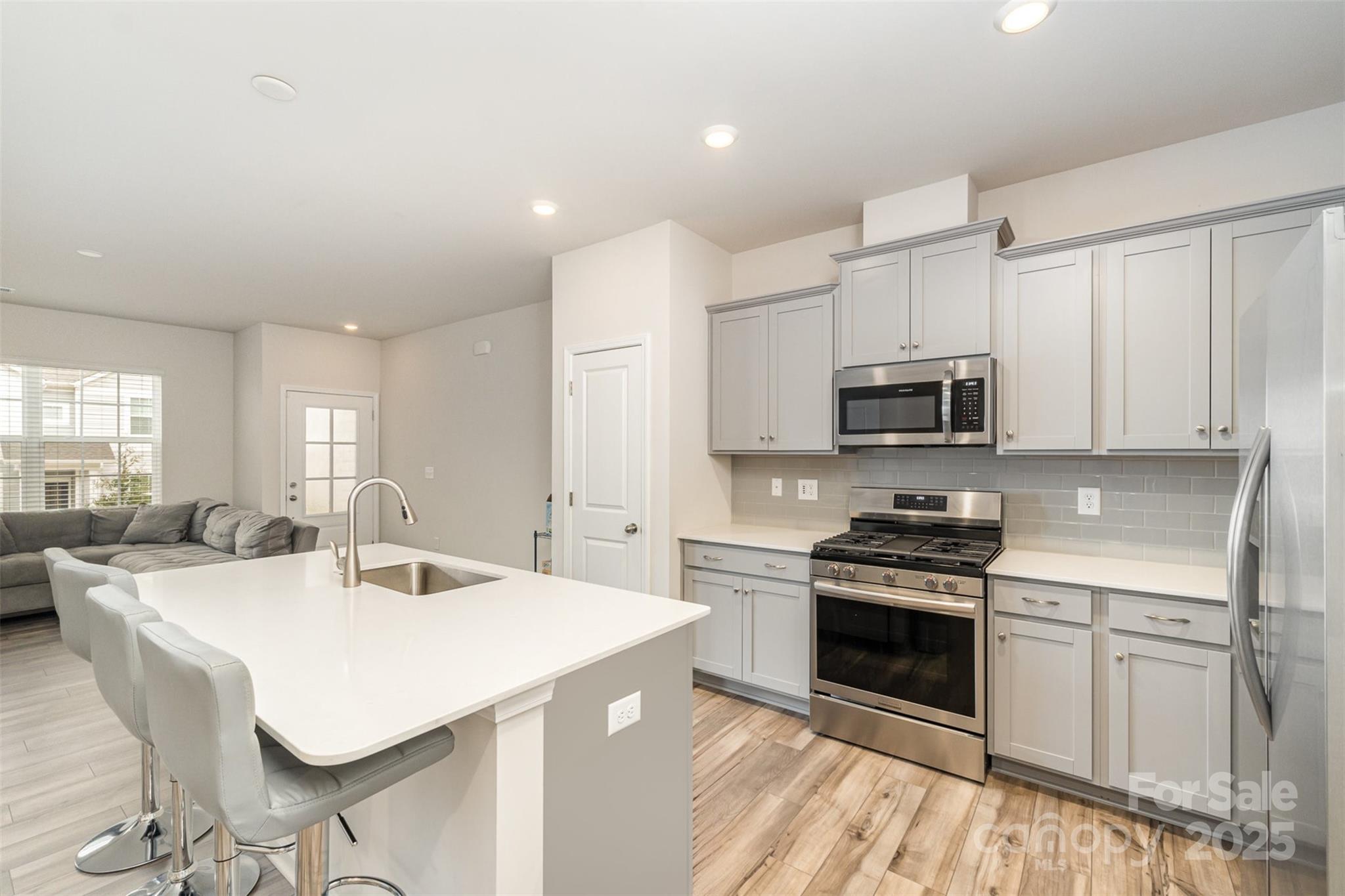 Gastonia, North Carolina 28056, United States, 3 Bedrooms Bedrooms, ,3 BathroomsBathrooms,Residential,Active,102509