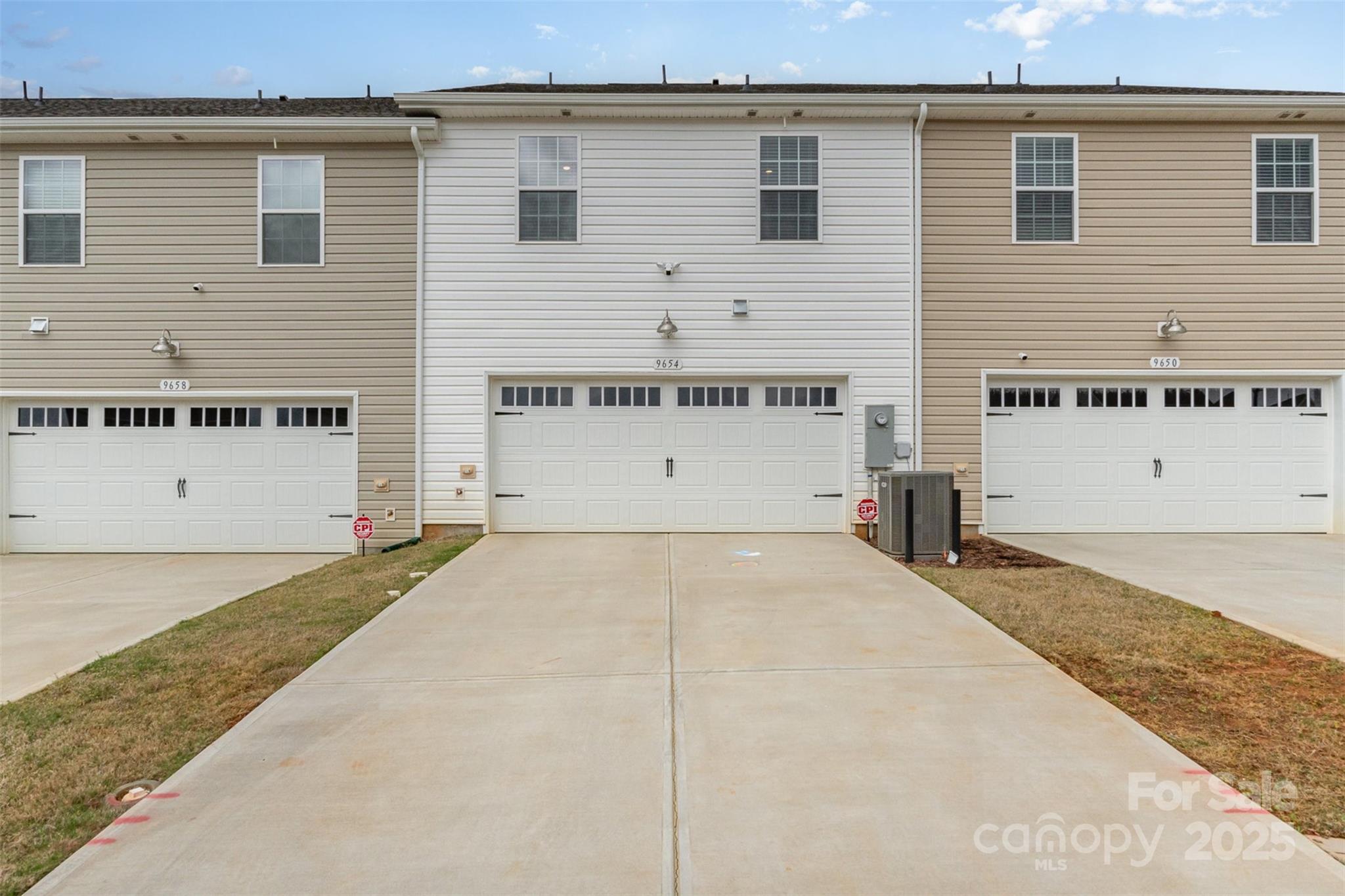 Gastonia, North Carolina 28056, United States, 3 Bedrooms Bedrooms, ,3 BathroomsBathrooms,Residential,Active,102509