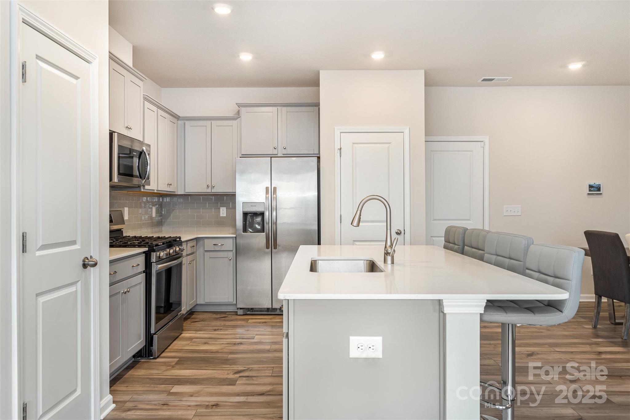 Gastonia, North Carolina 28056, United States, 3 Bedrooms Bedrooms, ,3 BathroomsBathrooms,Residential,Active,102509