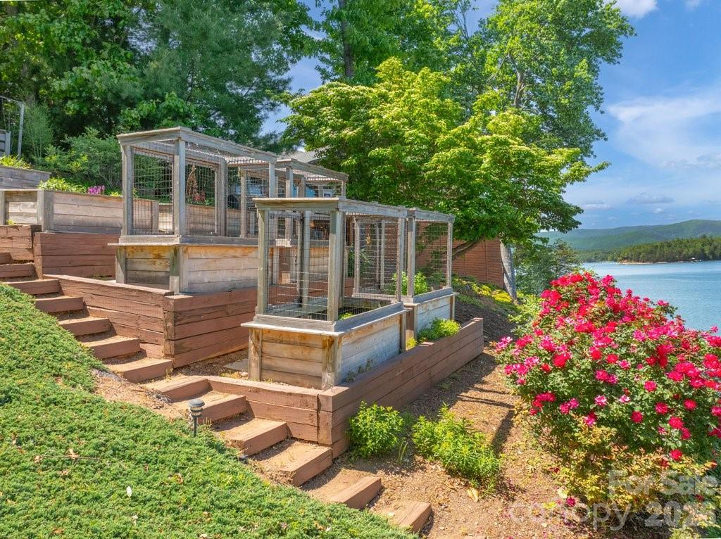 Lakeview Pointe - Residential