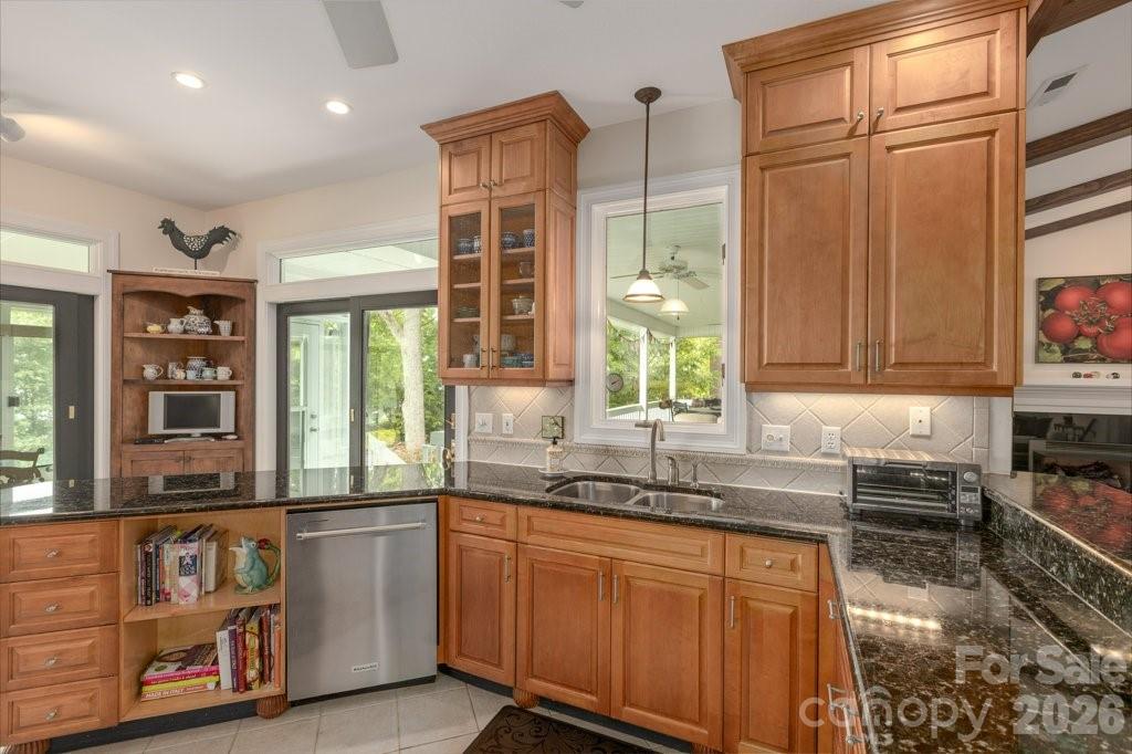Lakeview Pointe - Residential