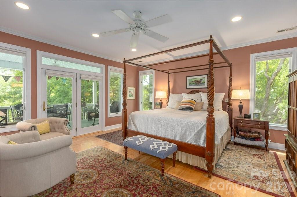 Lakeview Pointe - Residential