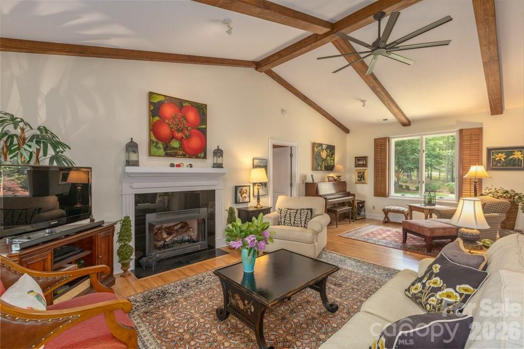 Lakeview Pointe - Residential