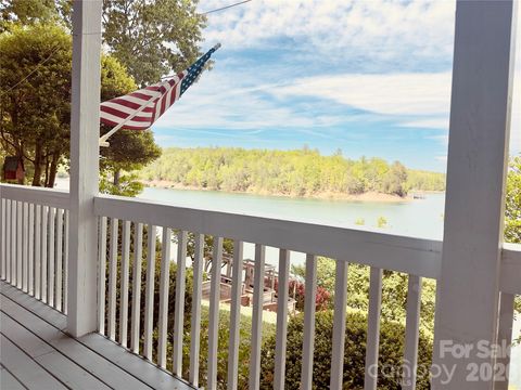 Photo of 797 Lake Club Drive, Nebo, NC 28761 (MLS # 4369719)