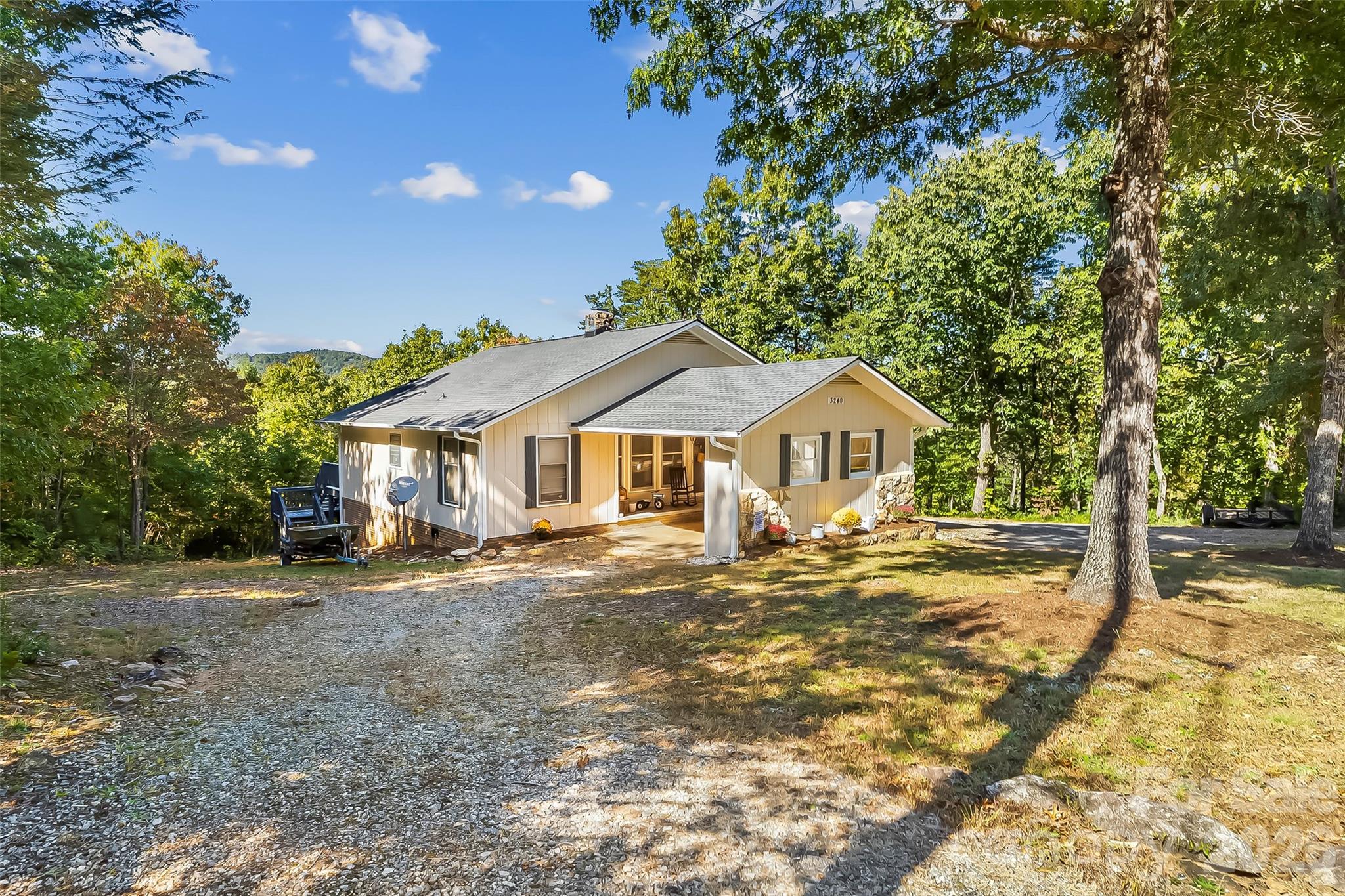 3240 Holly Road