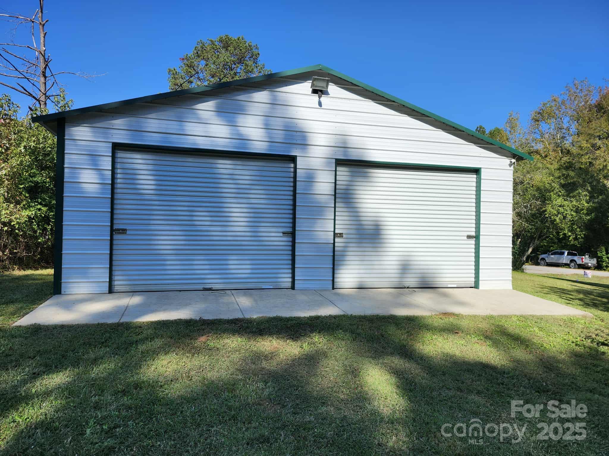 2448 Cambridge Drive