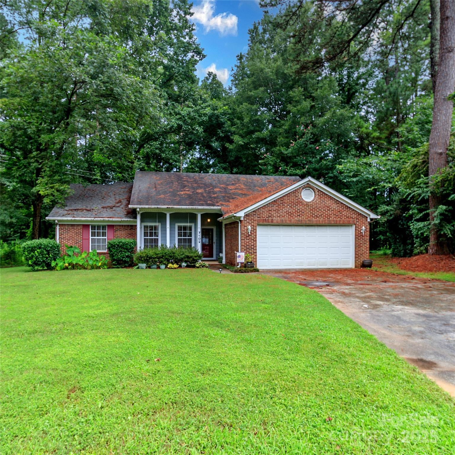7102 Chattanooga Lane