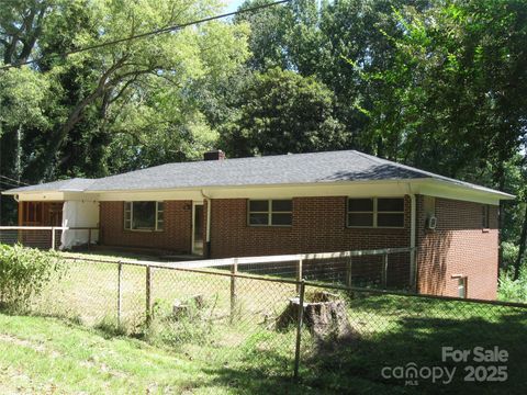 Photo of 214 Palmer Street, Lenoir, NC 28645 (MLS # 4304477)