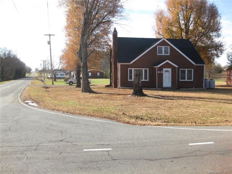 Over $30k in updates in this 3 bdrm, 2 bath, 2,118 hsf, 1.5 story home located in a quiet country setting out of the city limits. The home boast re-finished hardwood floors, all new kitchen and bathroom cabinets, counter tops, appliances, combo tub/showers, toilets, bdrm carpet, lighting, paint, entry doors, windows, blinds, wide trim, crown molding, roof and much more. The entire second floor is dedicated to the m/bdrm w/two bonus rooms, walk-in closets and m/bath. A must see to appreciate.