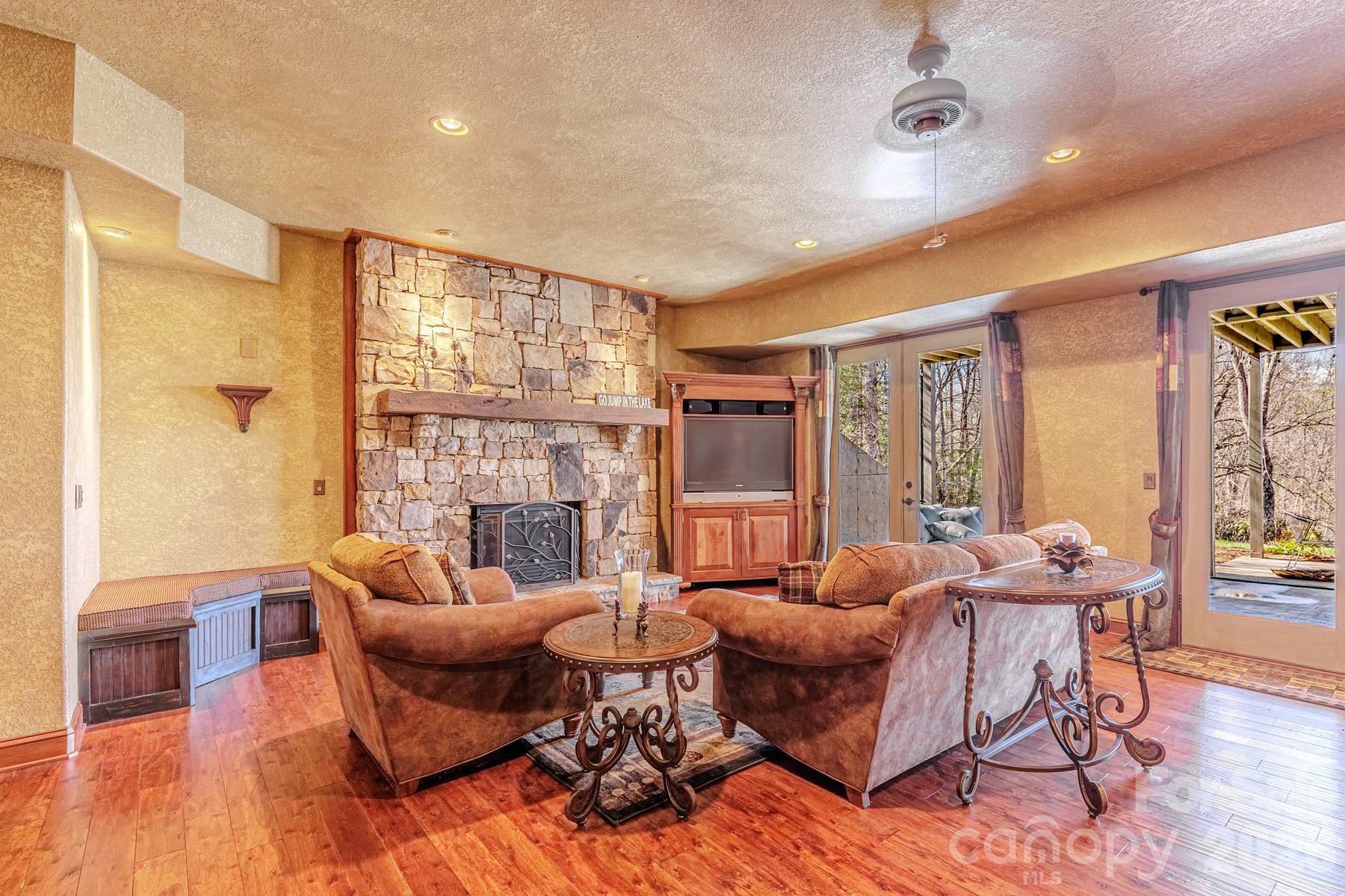 Fontana Lake Estates - Residential