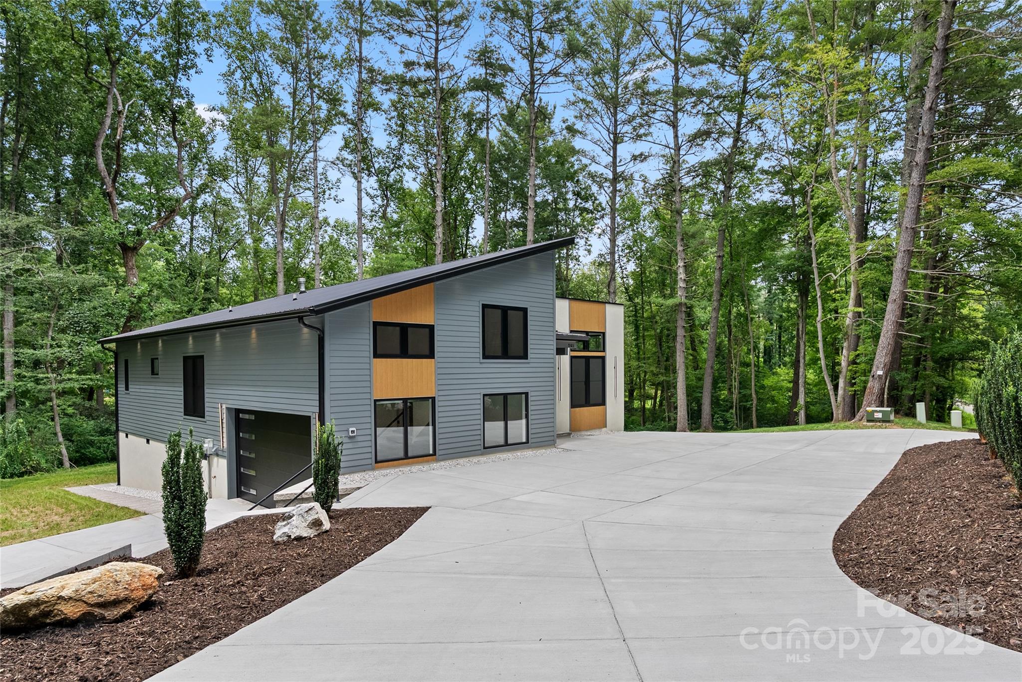 761 Weston Road