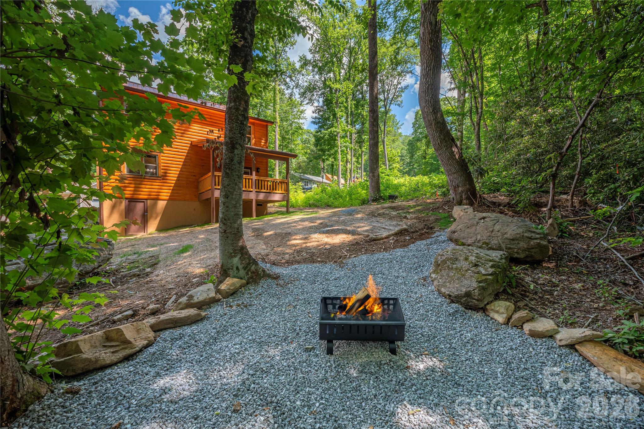 484 Twinbrook Lane