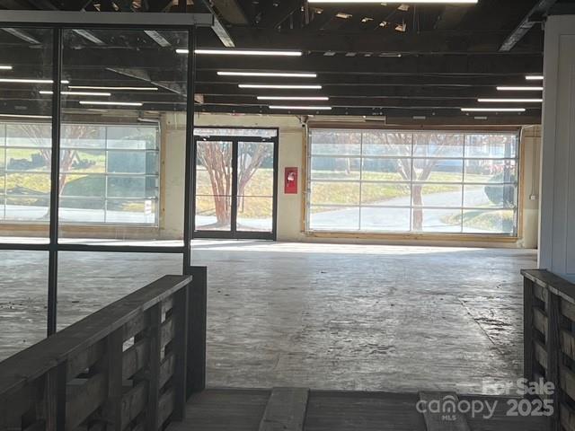 101 Old Hendersonville Highway