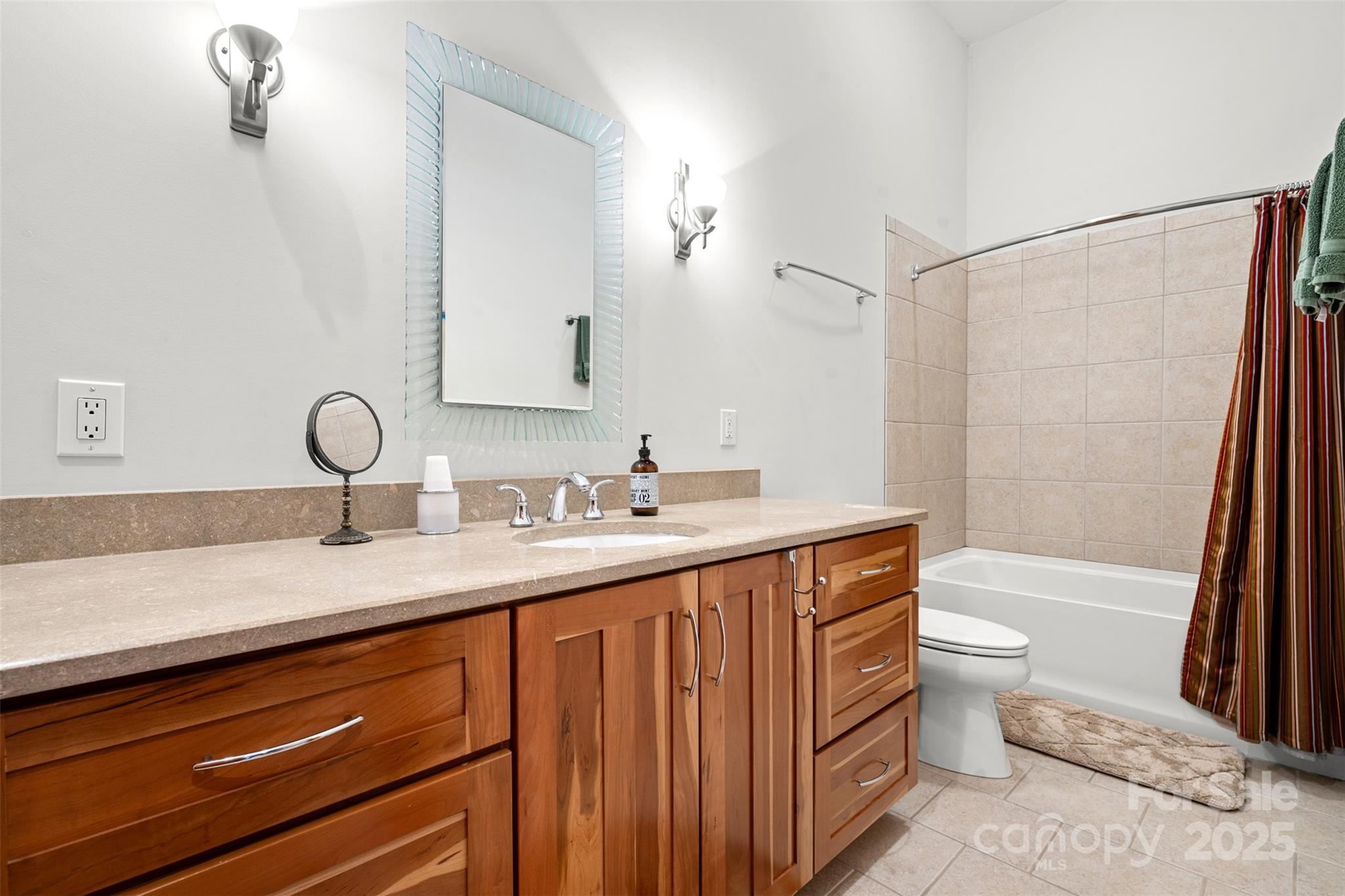 Valle Cay - Residential