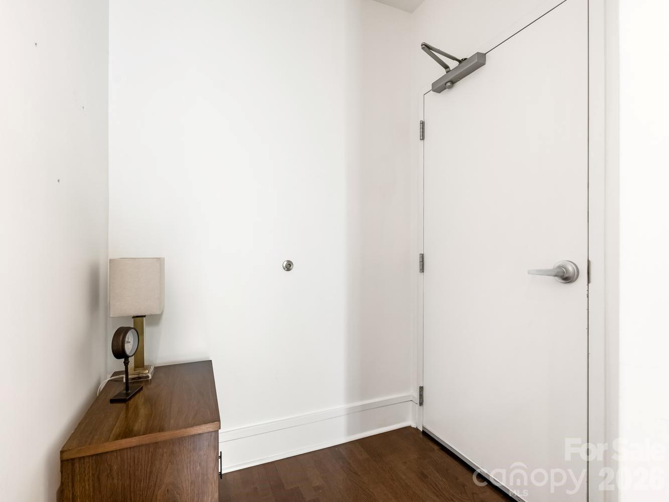 1600 Fulton Avenue 206