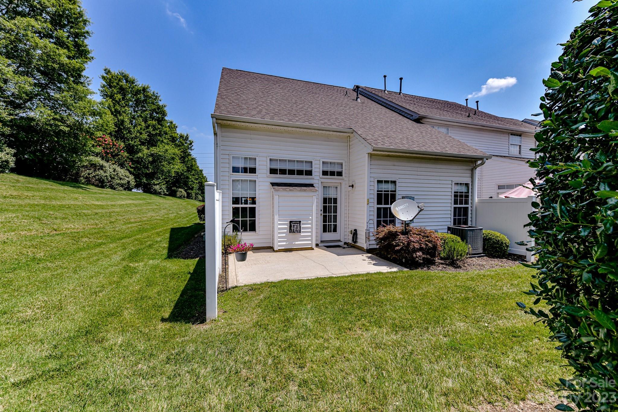 Autumn Cove At Lake Wylie - Residential