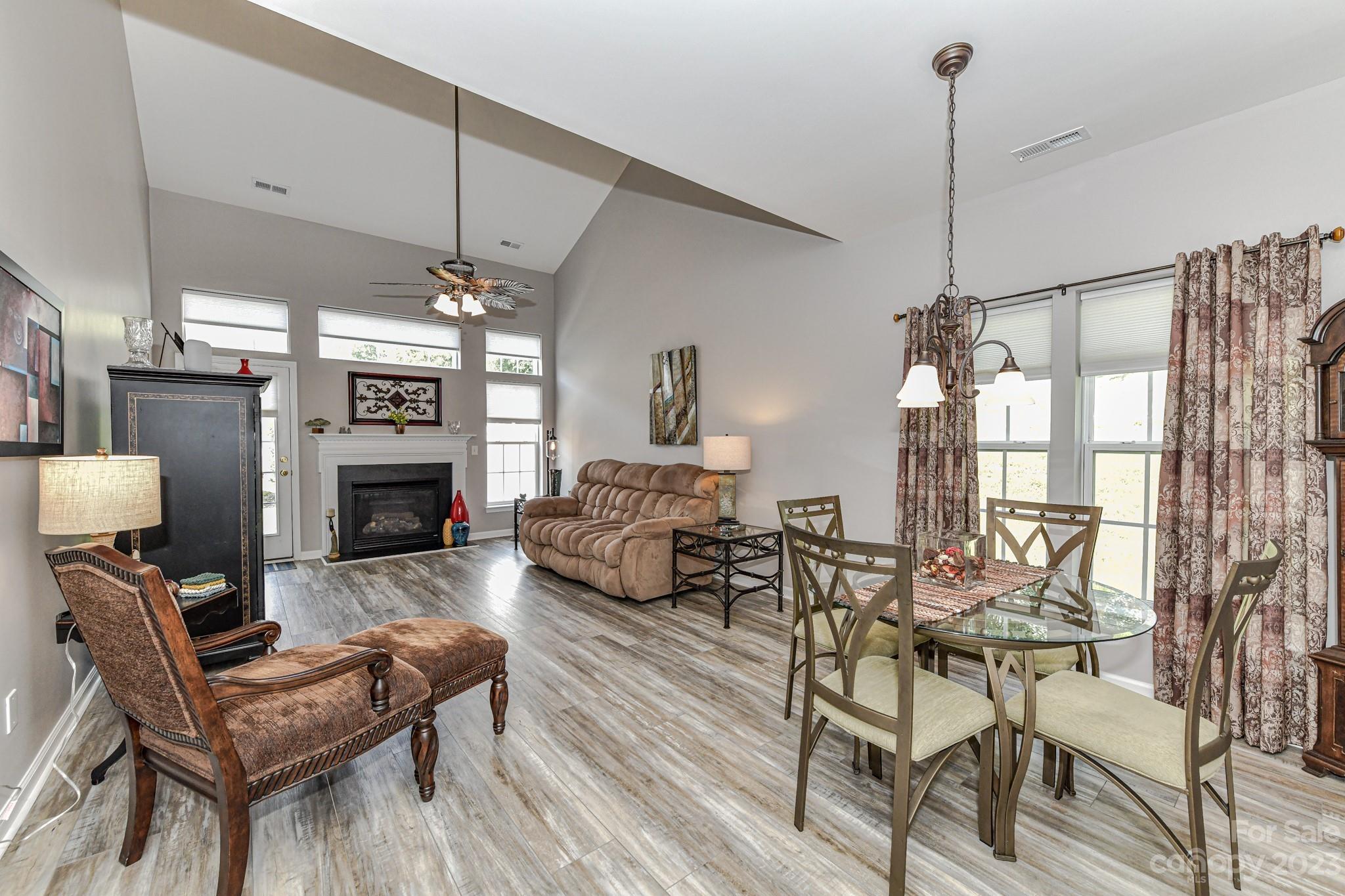 Autumn Cove At Lake Wylie - Residential