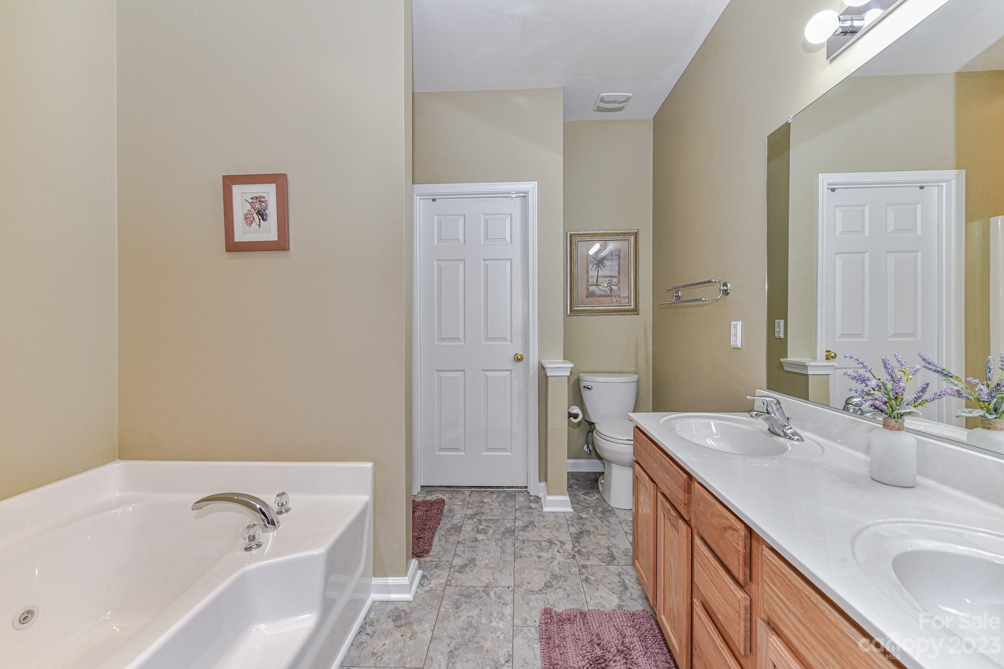 Autumn Cove At Lake Wylie - Residential