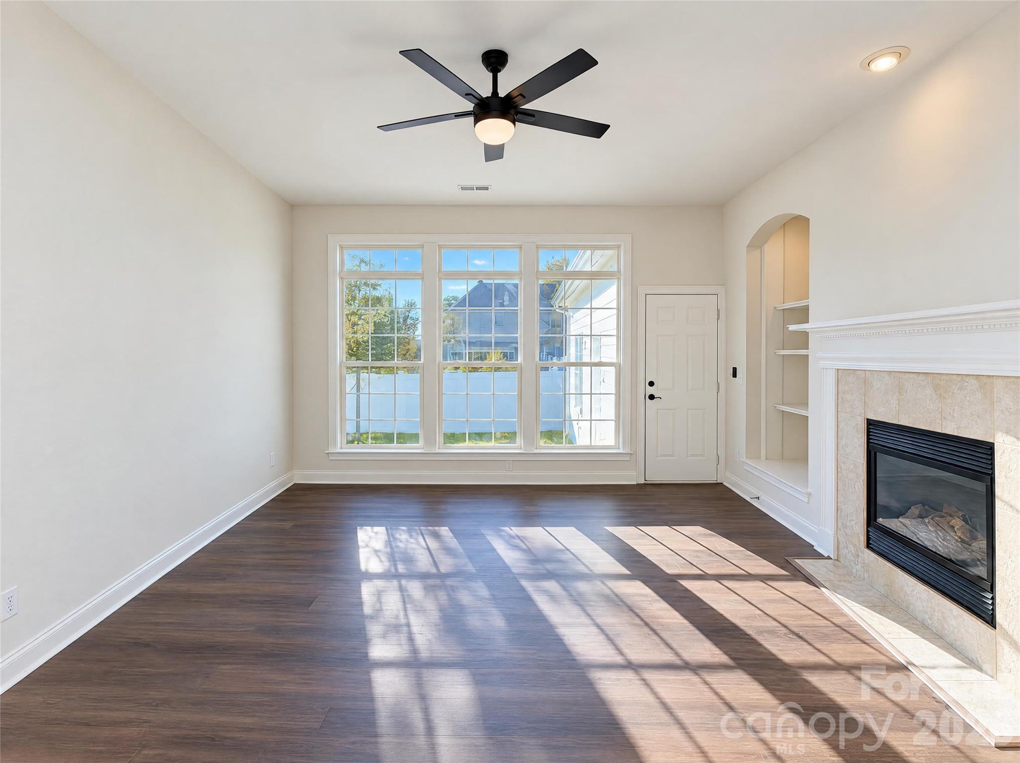 2001 Gable Way Lane