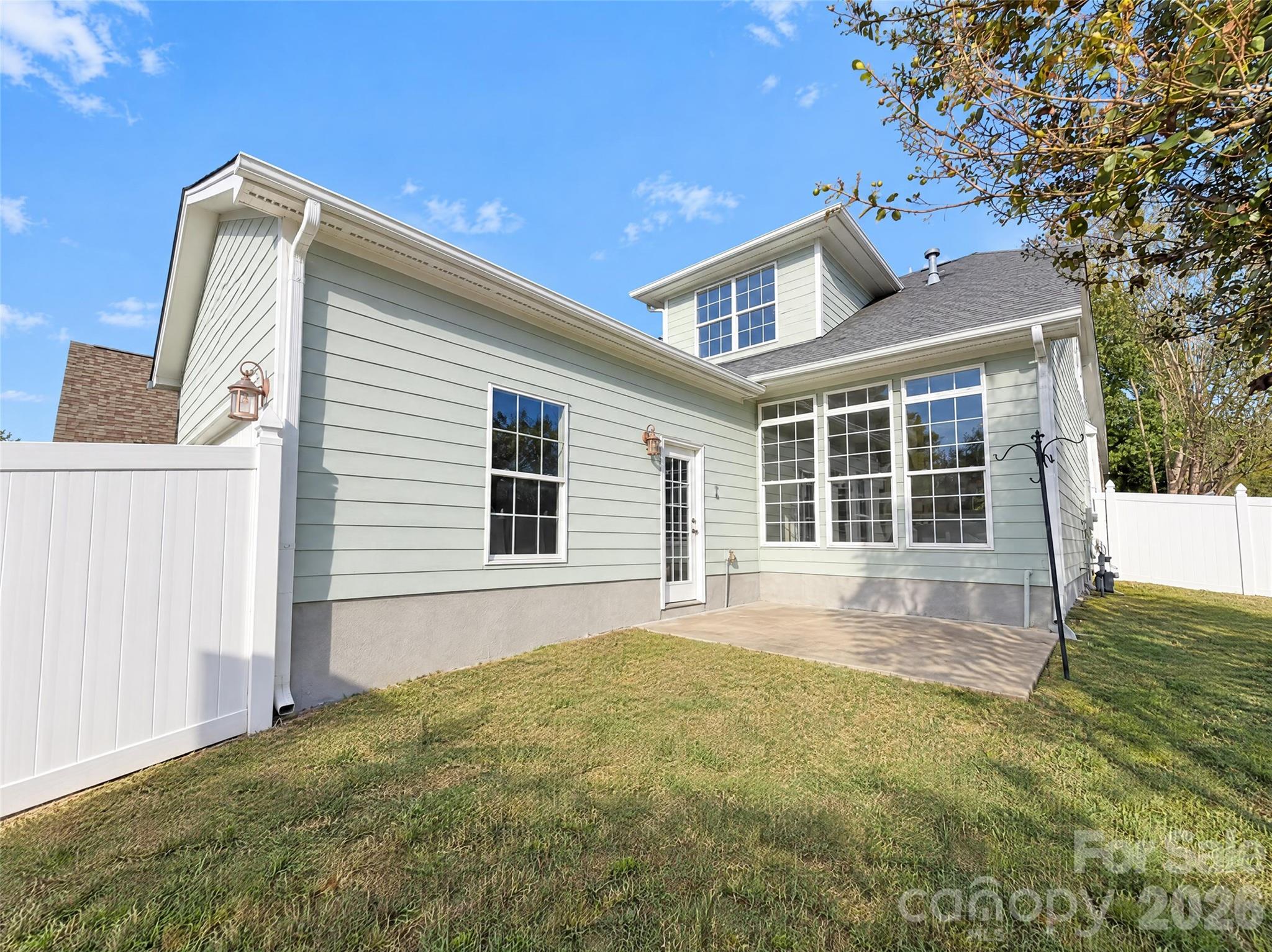 2001 Gable Way Lane