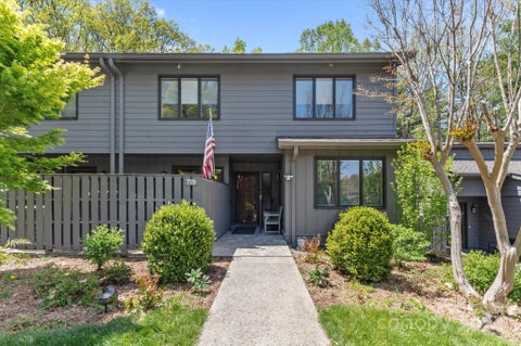 Photo for 719 Crowfields Lane
