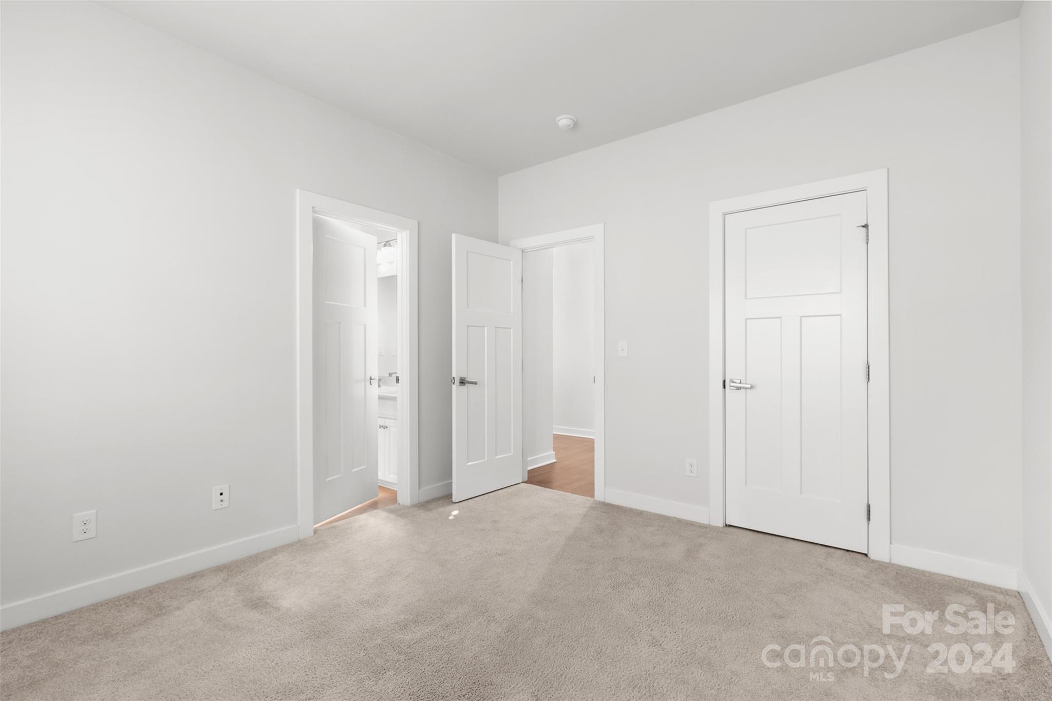 Holcomb Woods - Residential