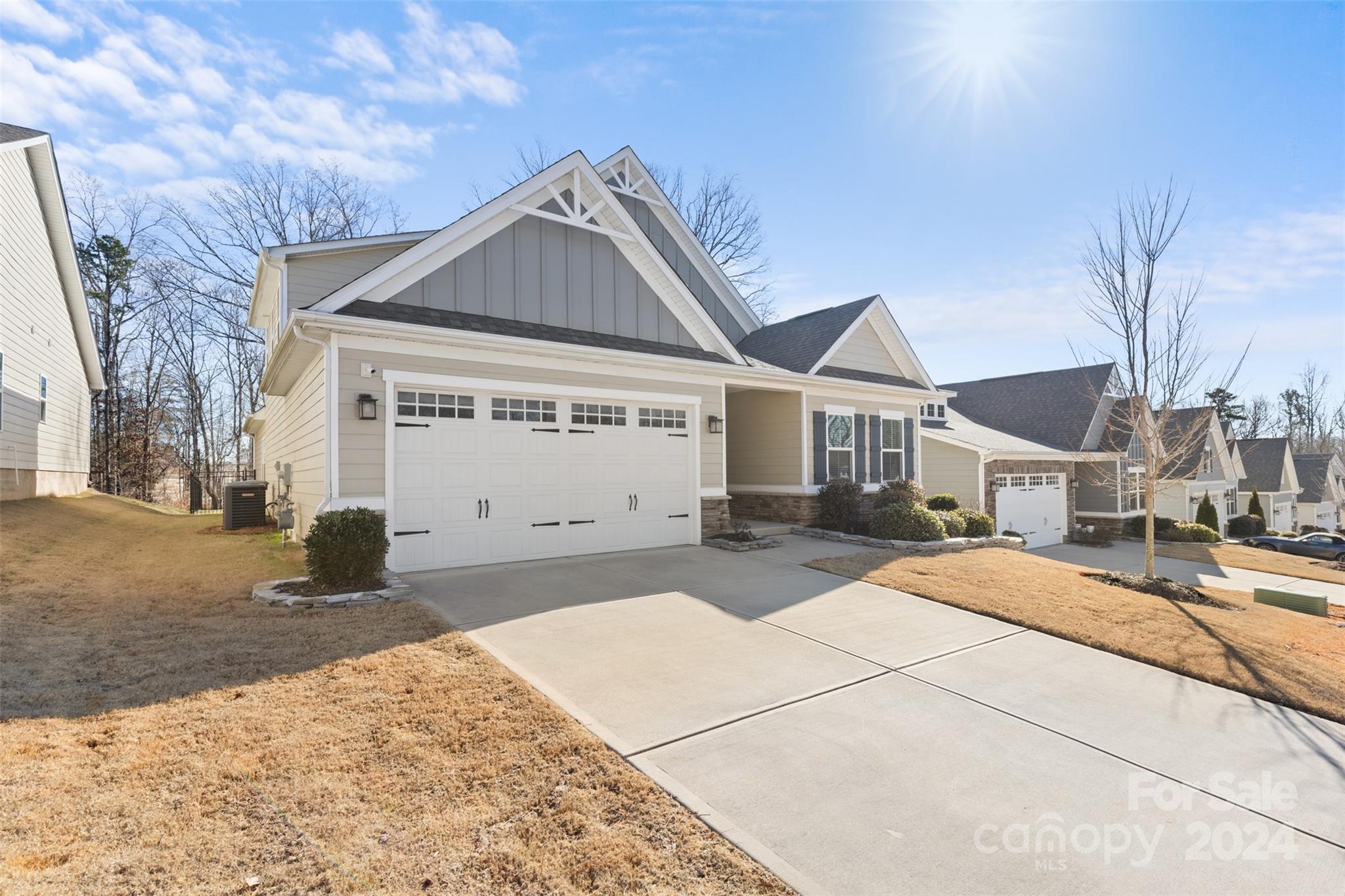 Holcomb Woods - Residential