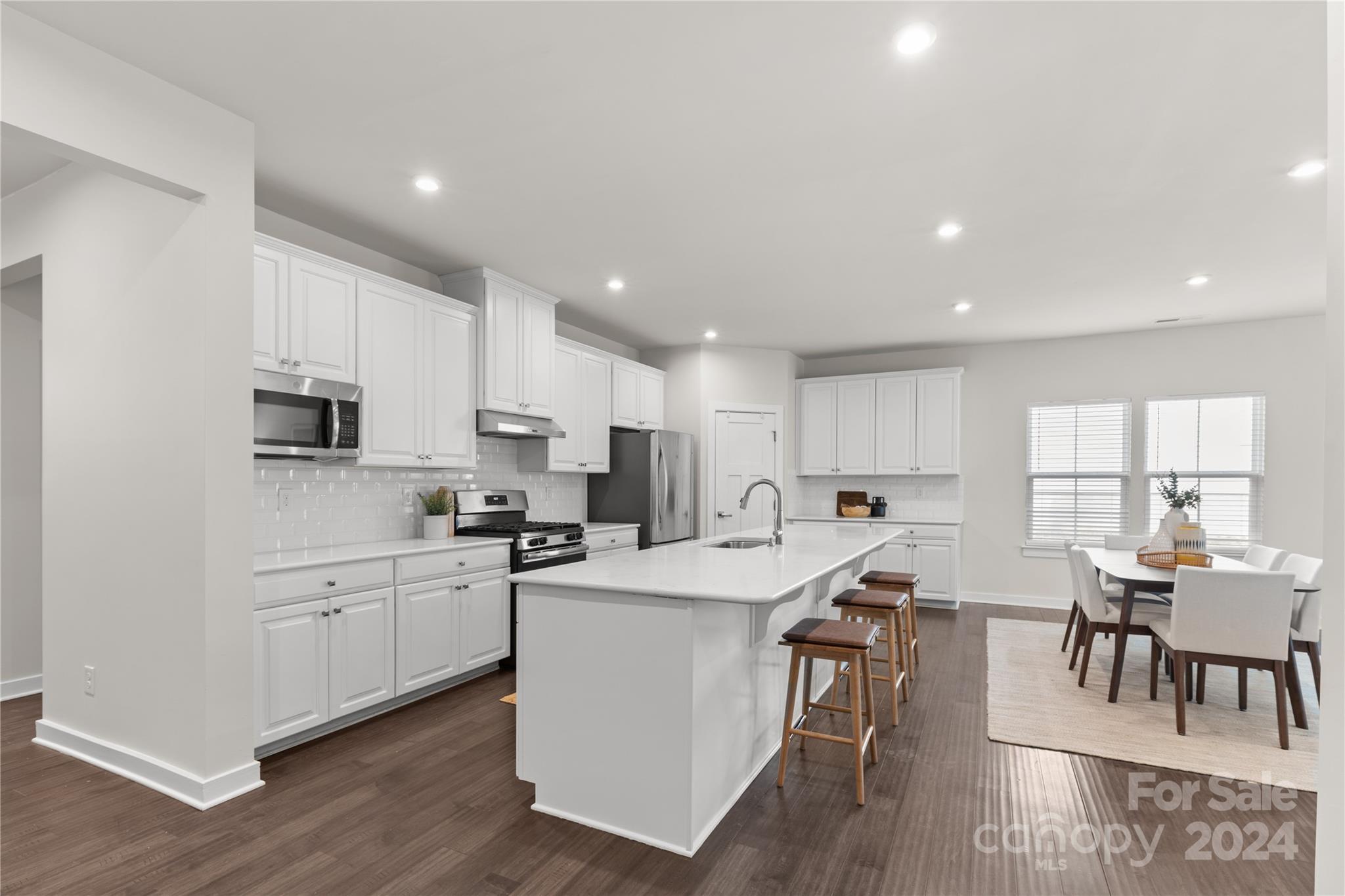 Holcomb Woods - Residential