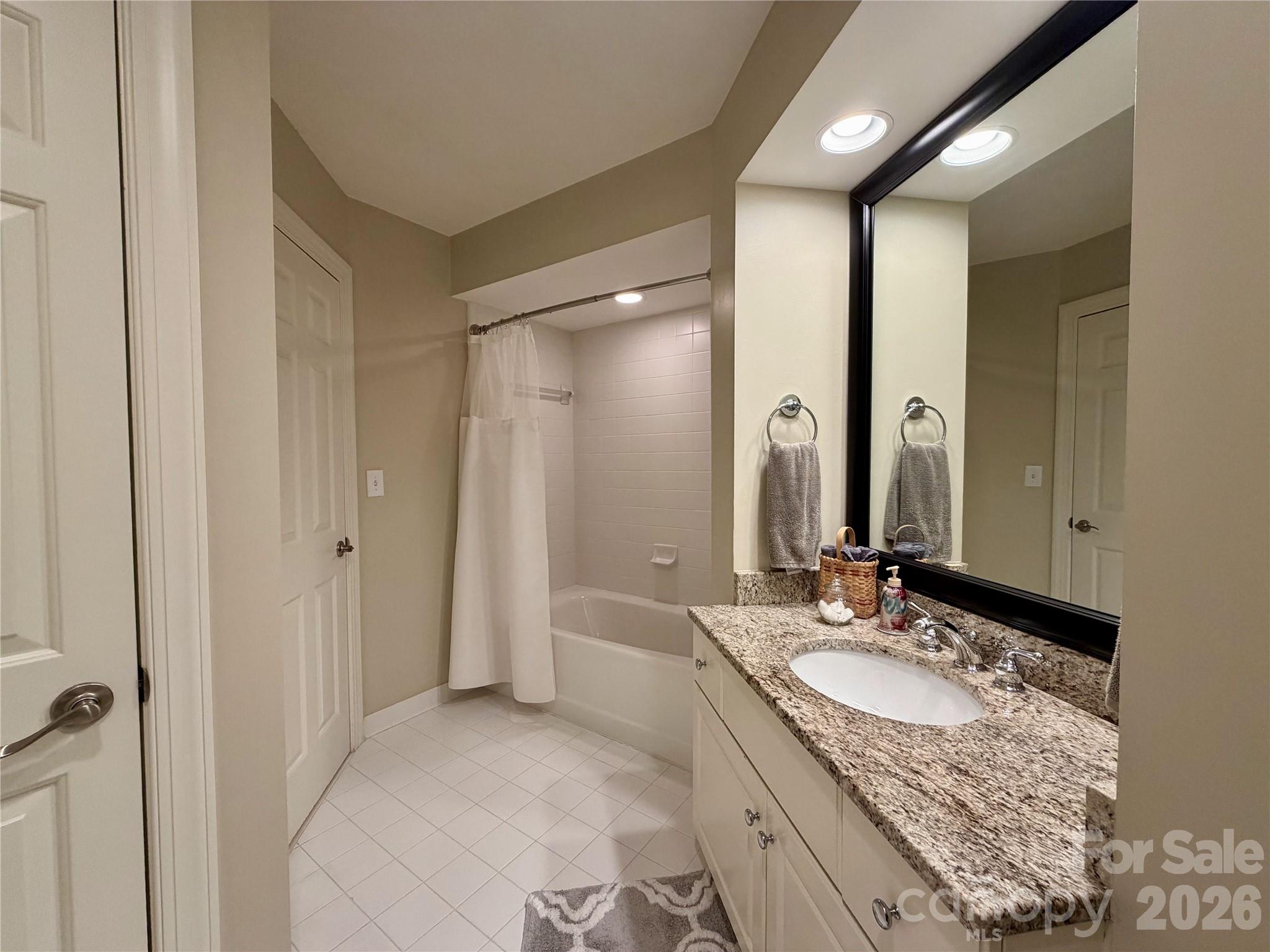 Challis Hill - Residential