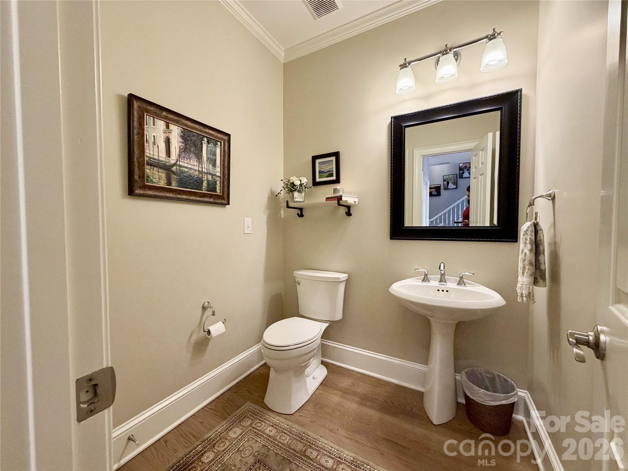 8964 Challis Hill Lane