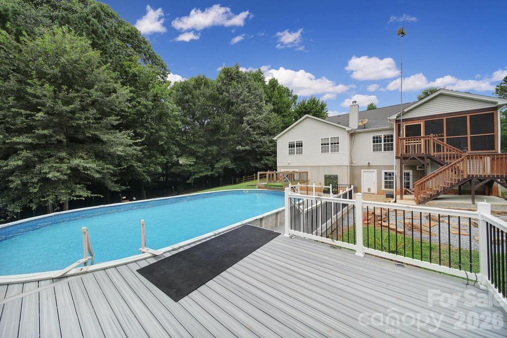 Mountain Creek - Residential