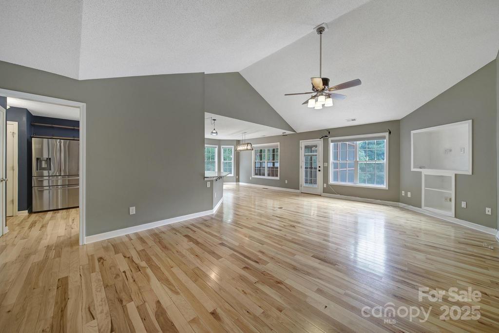 4394 Mountain Creek Road