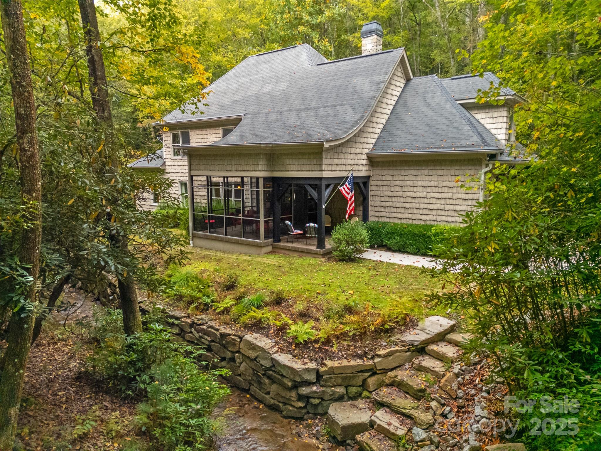 923 Ugugu Drive