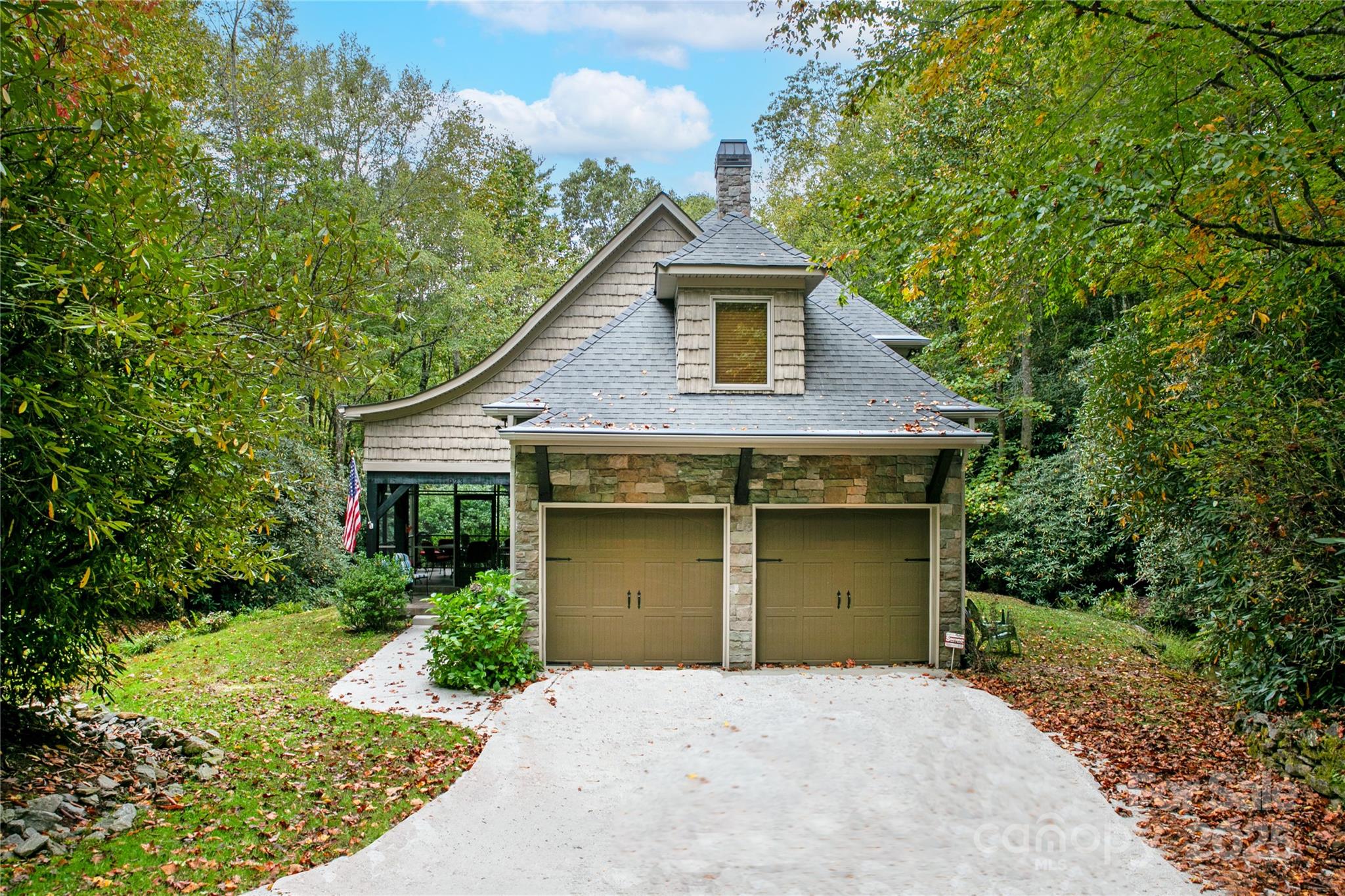923 Ugugu Drive
