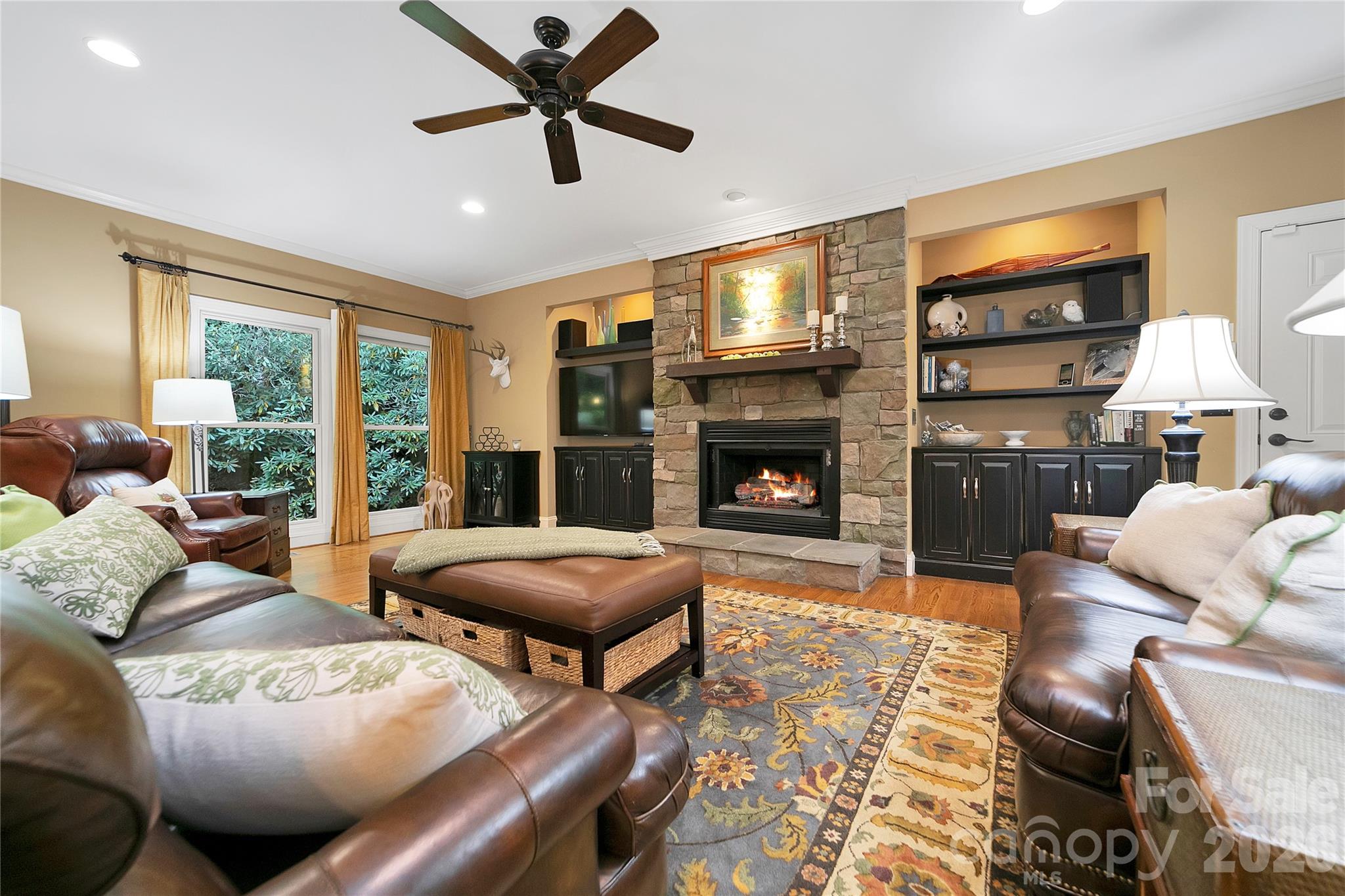 Connestee Falls - Residential