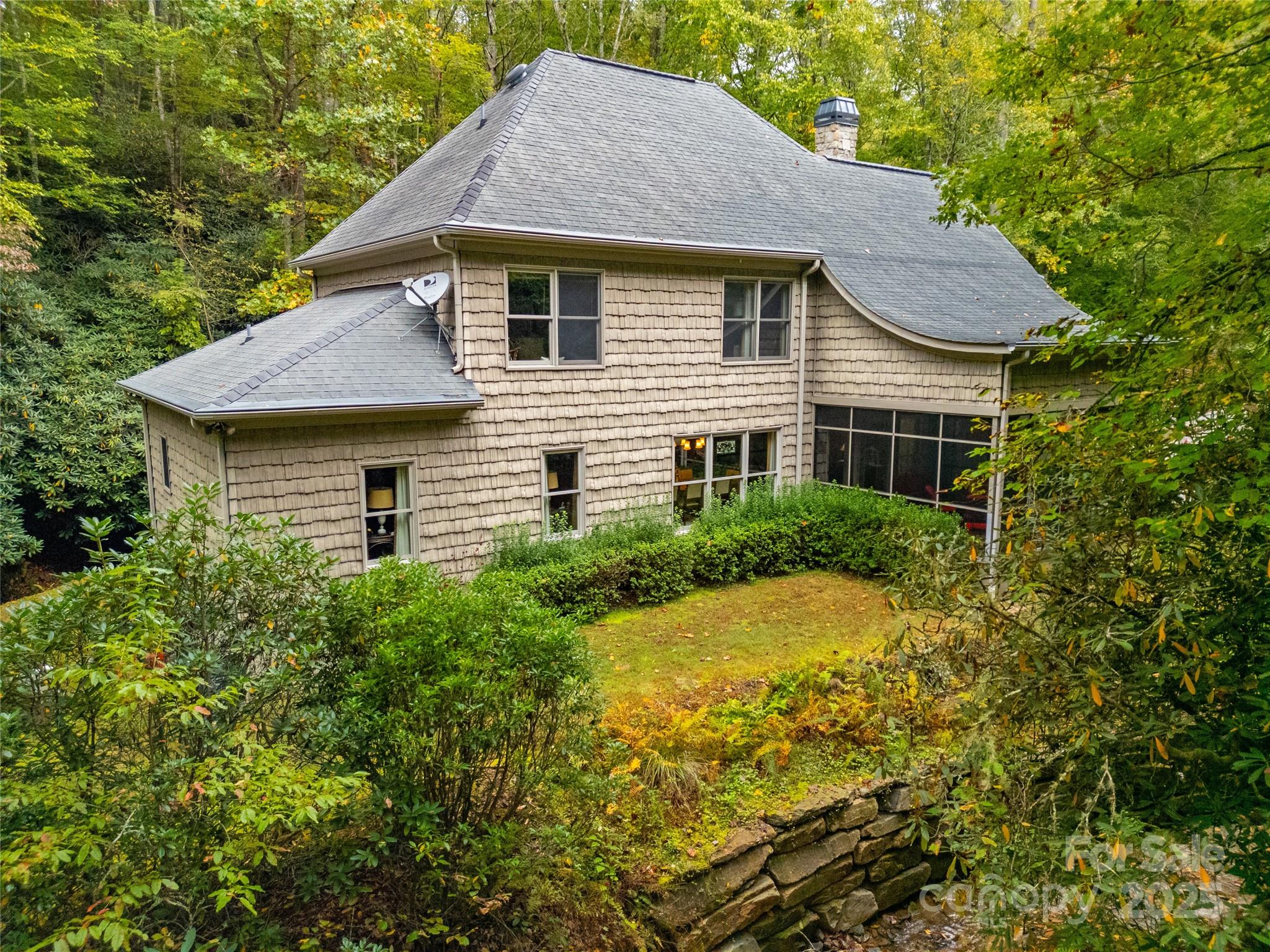 Connestee Falls - Residential