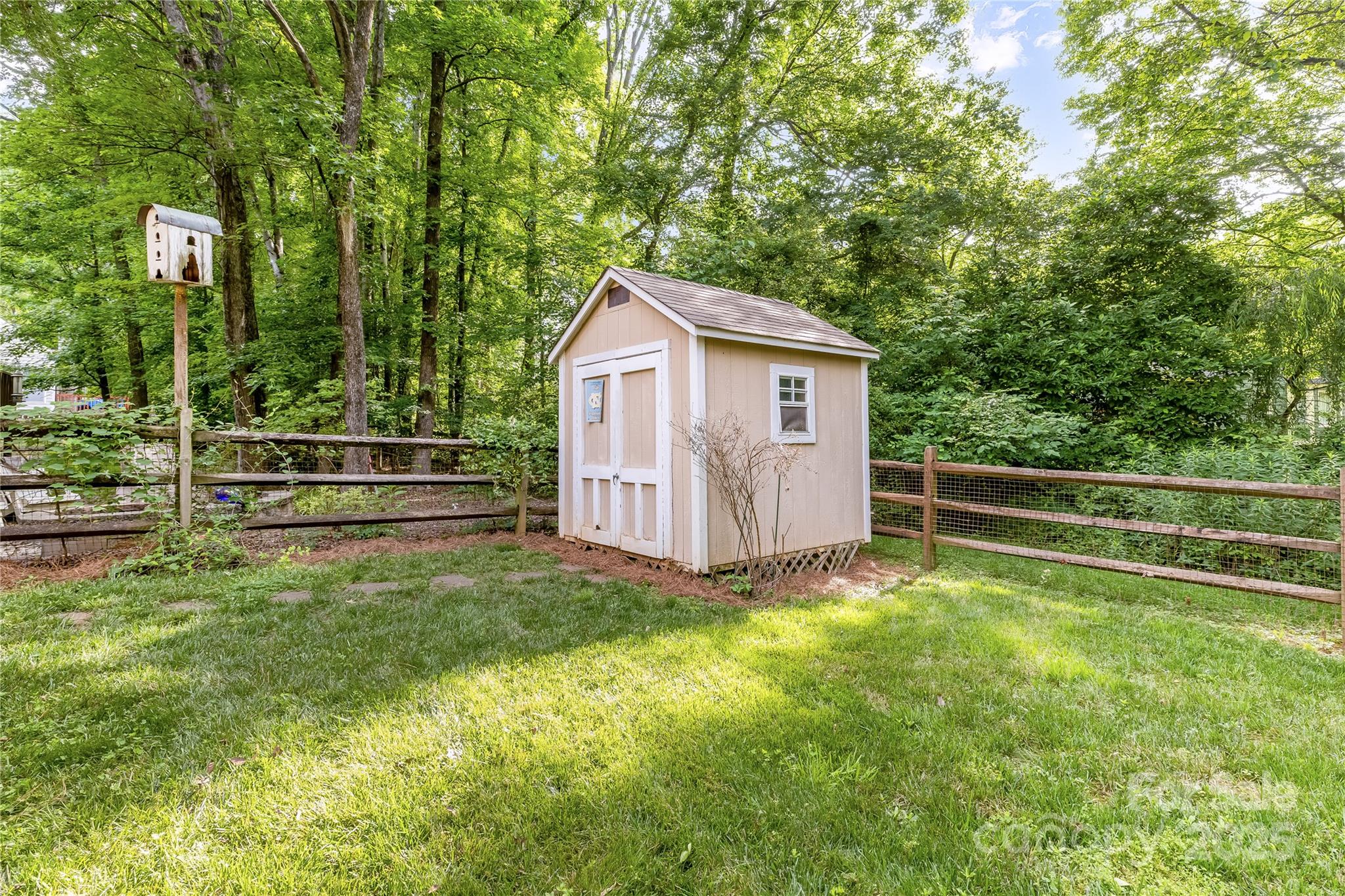 Davis Lake - Residential