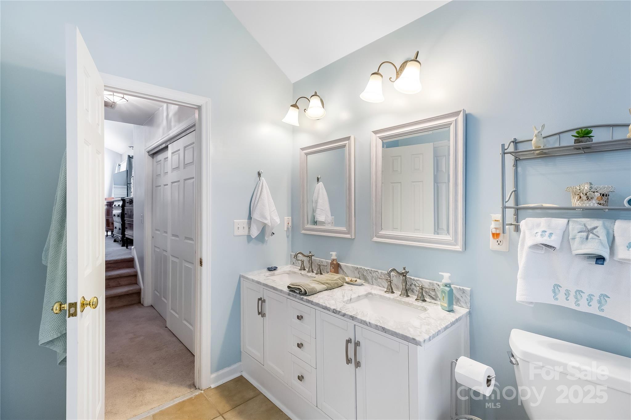 Davis Lake - Residential