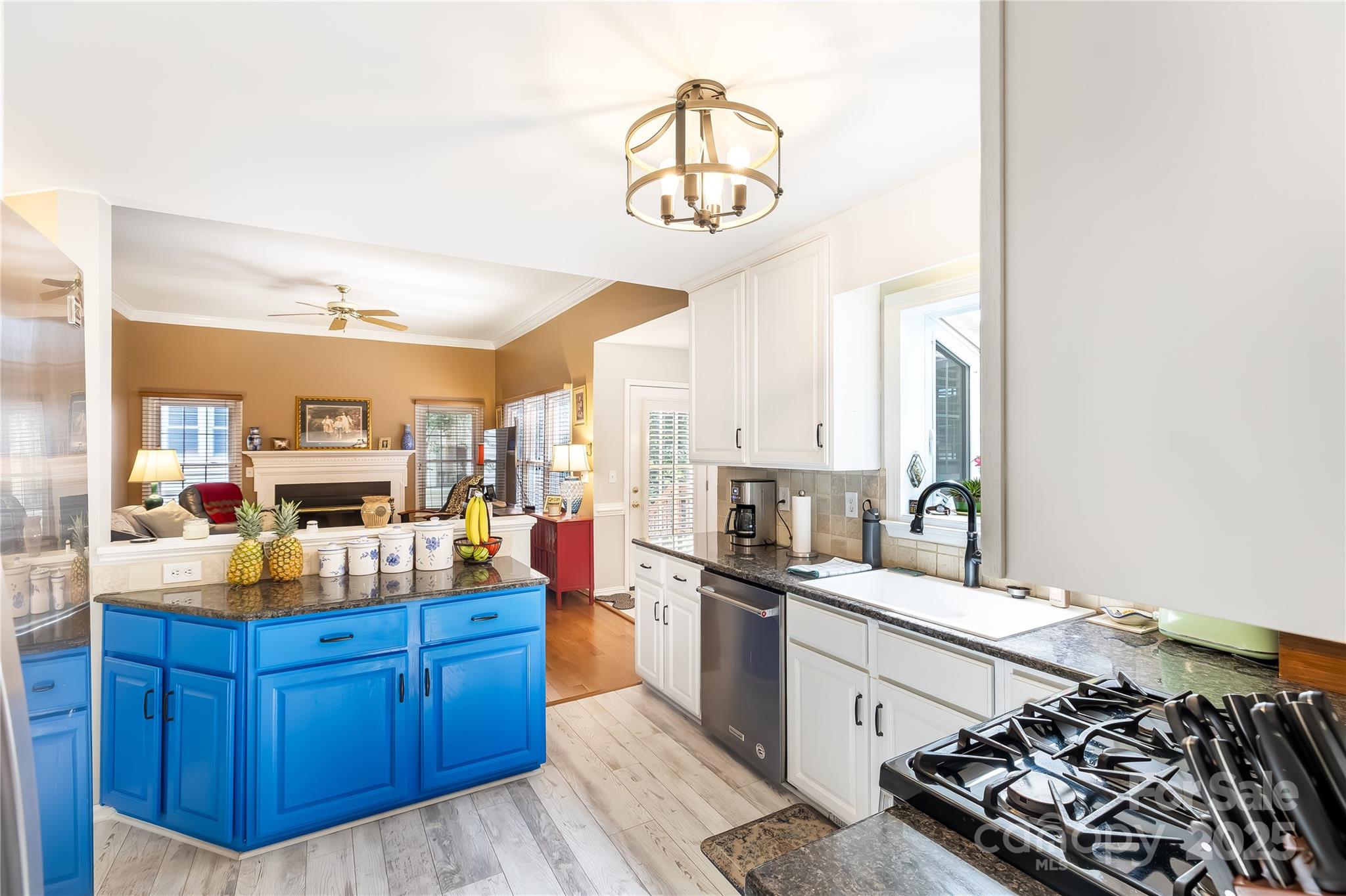 Davis Lake - Residential