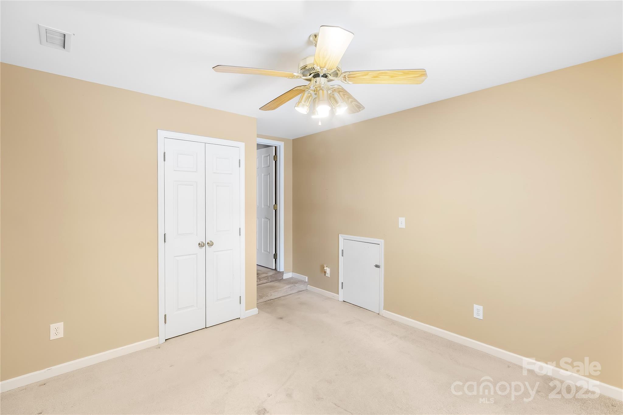 Davis Lake - Residential