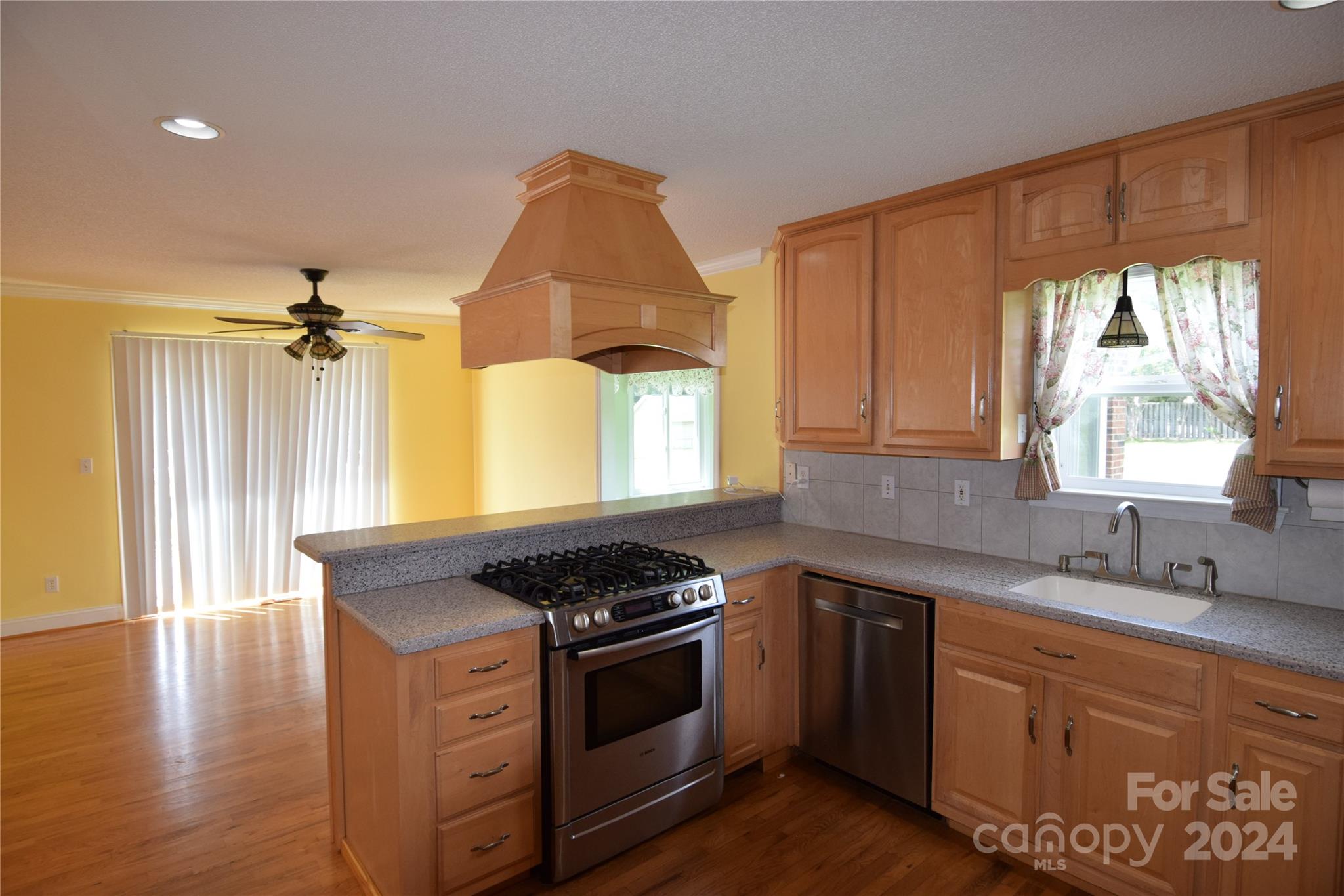 Oak Creek - Residential