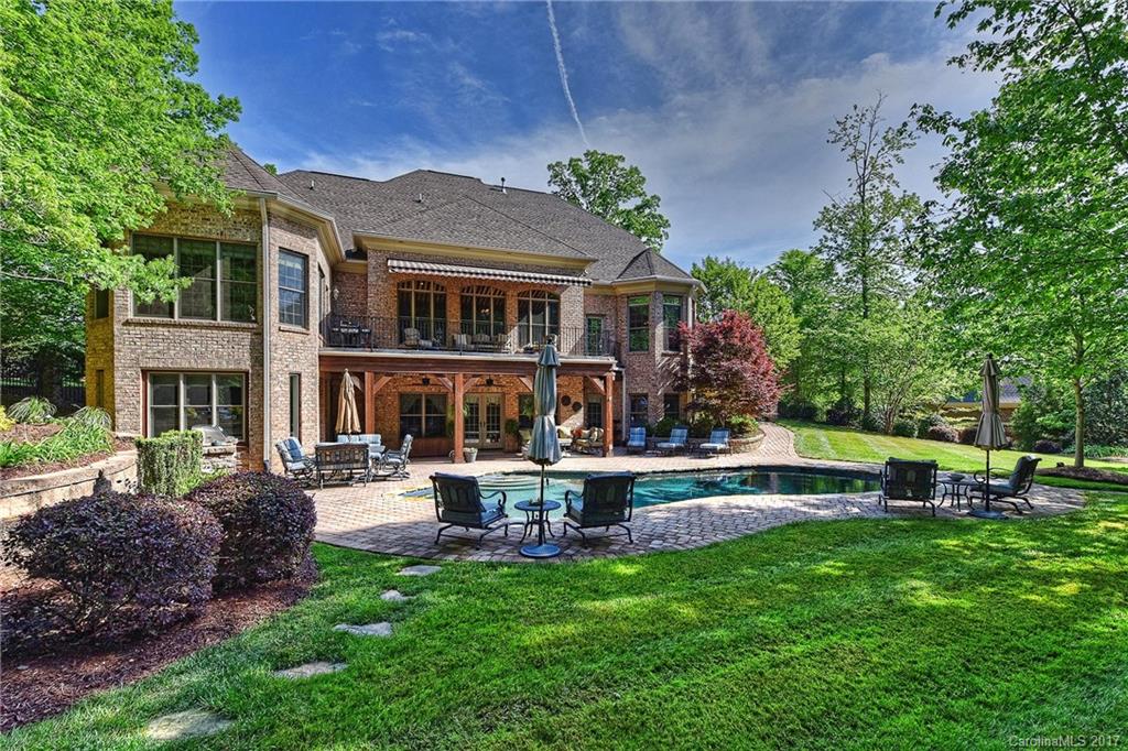 Victoria Lake - Residential