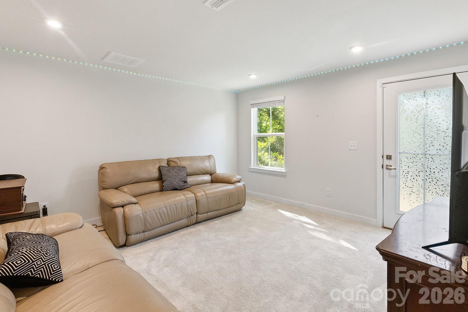 OakLawn - Residential