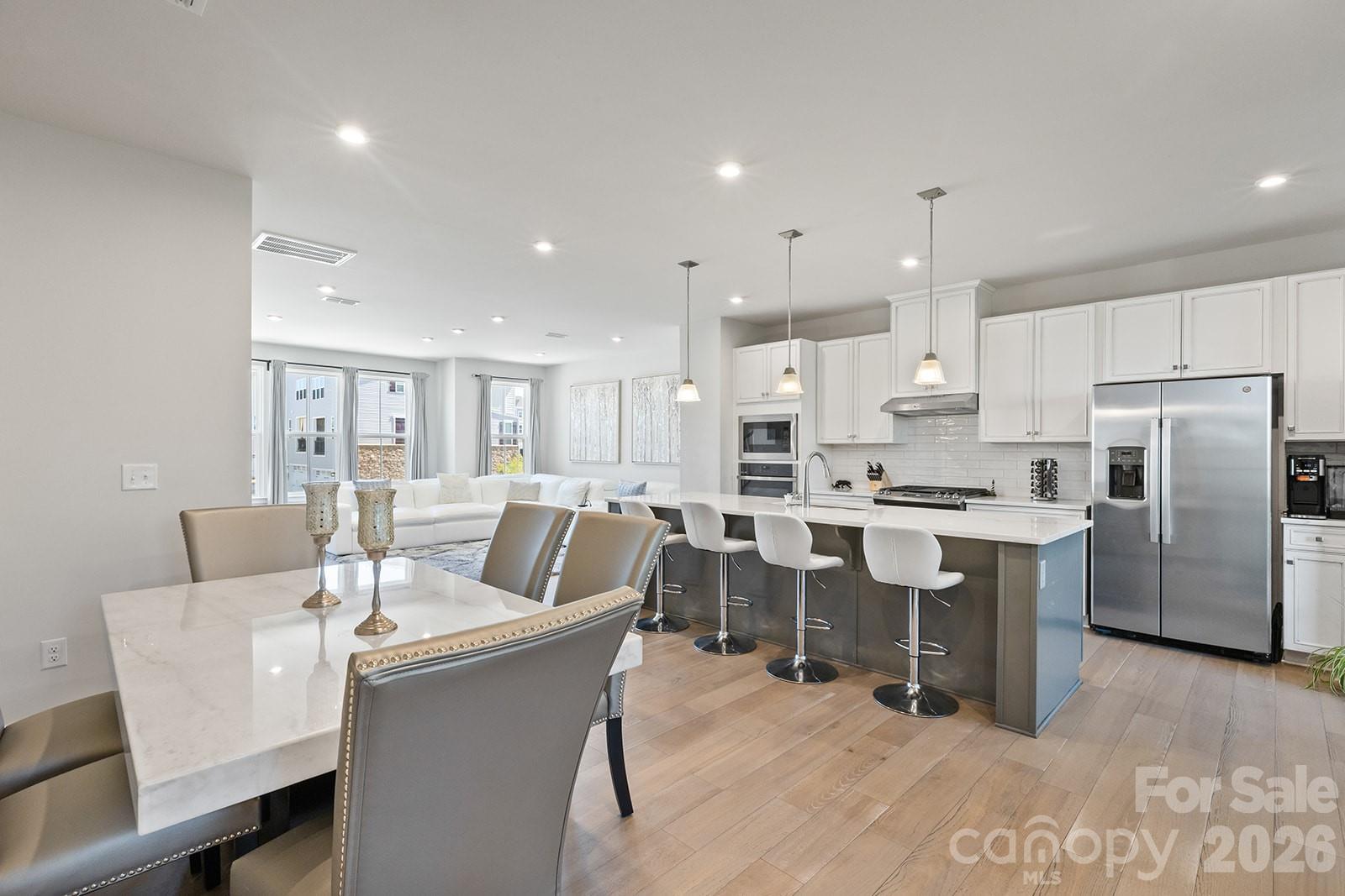 OakLawn - Residential