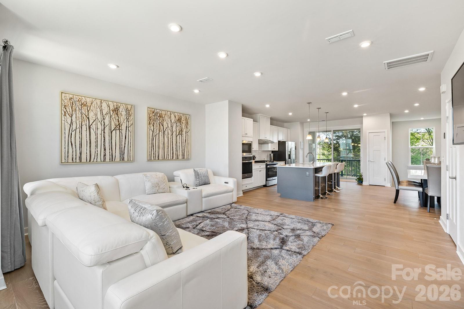 OakLawn - Residential